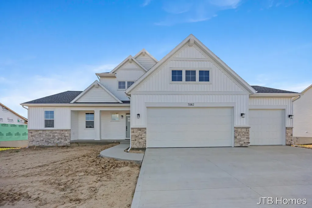 7082 Kettle Dale Avenue SE Caledonia Township MI 49302
