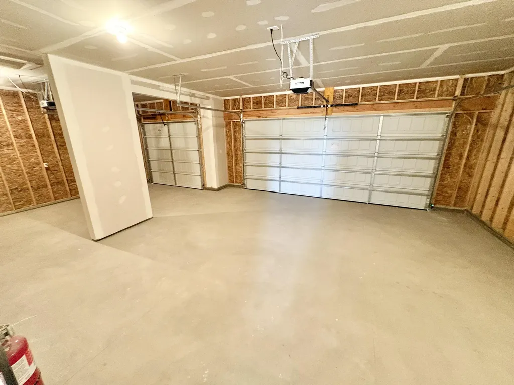 7082 Kettle Dale Avenue SE Caledonia Township MI 49302
