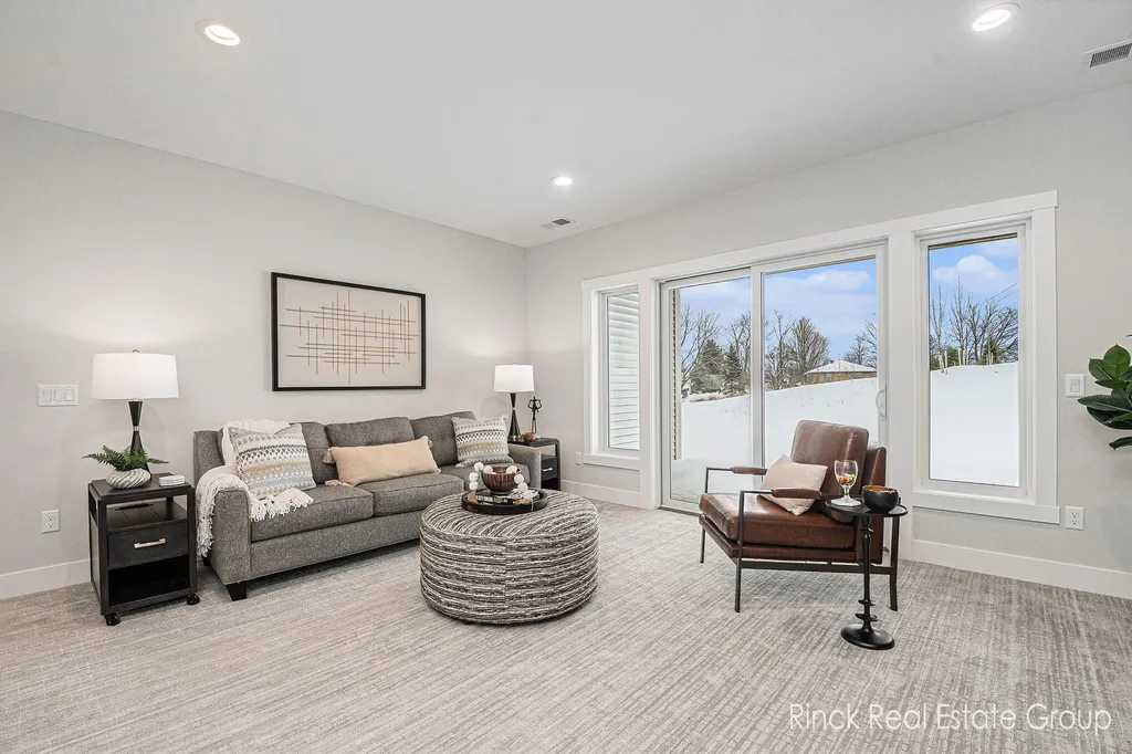 3370 Ravinewood Court Georgetown Charter Township MI 49428