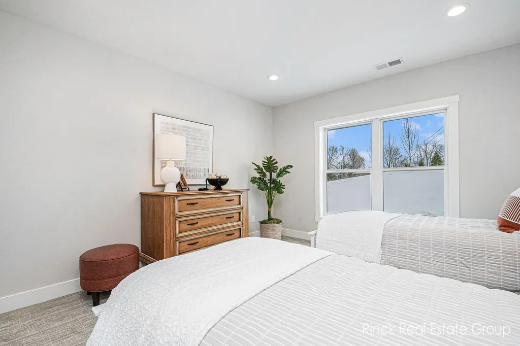 3370 Ravinewood Court Georgetown Charter Township MI 49428