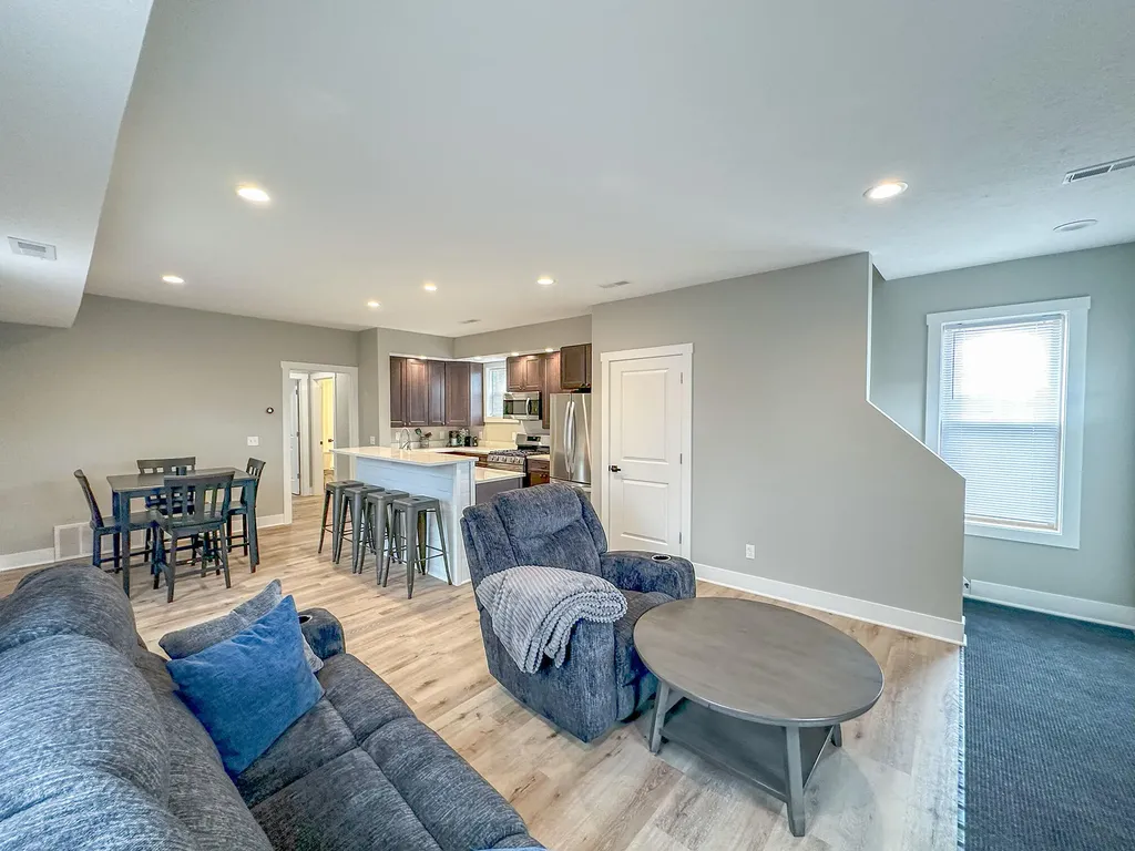1673 E Parkdale Avenue Manistee Township MI 49660