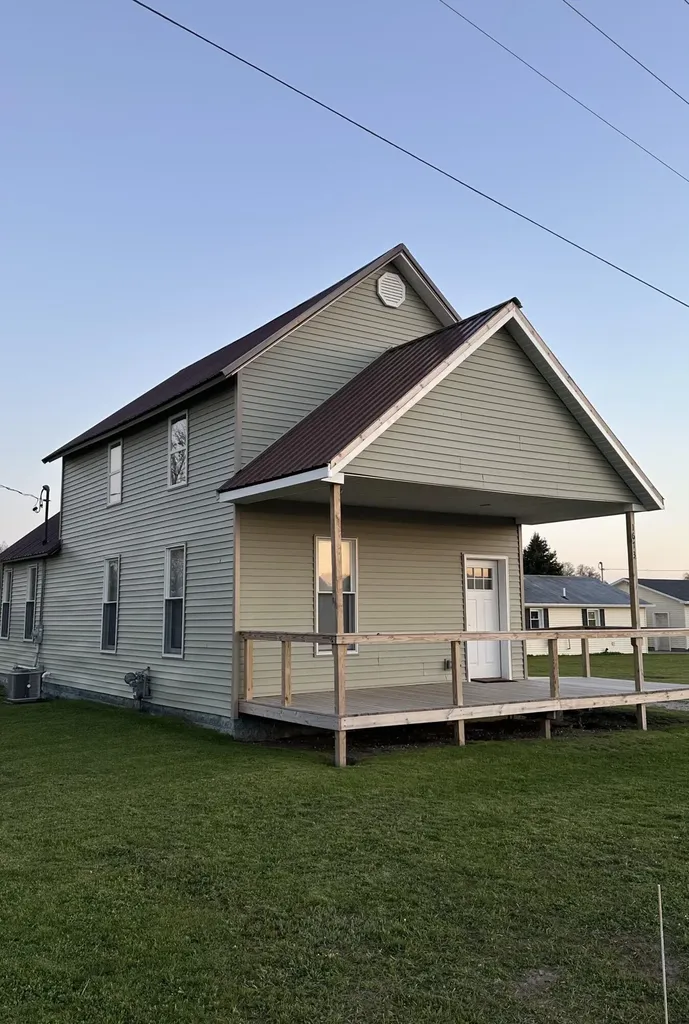 1673 E Parkdale Avenue Manistee Township MI 49660