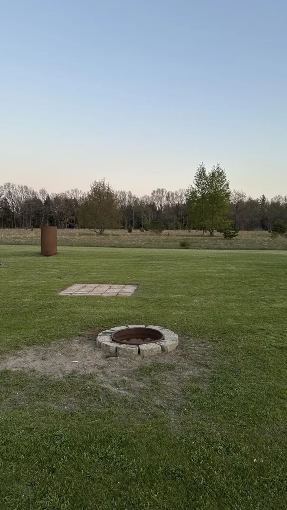 1673 E Parkdale Avenue Manistee Township MI 49660