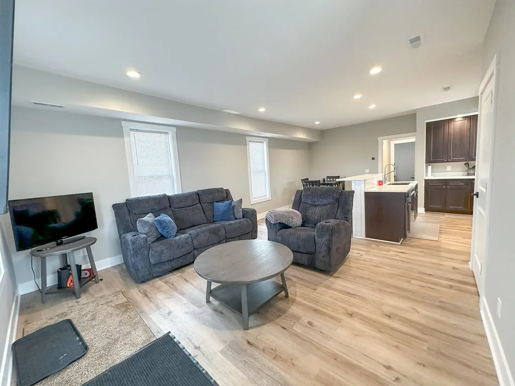 1673 E Parkdale Avenue Manistee Township MI 49660