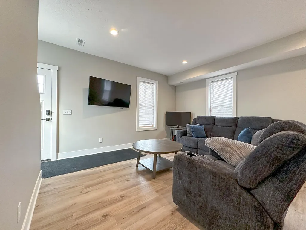 1673 E Parkdale Avenue Manistee Township MI 49660