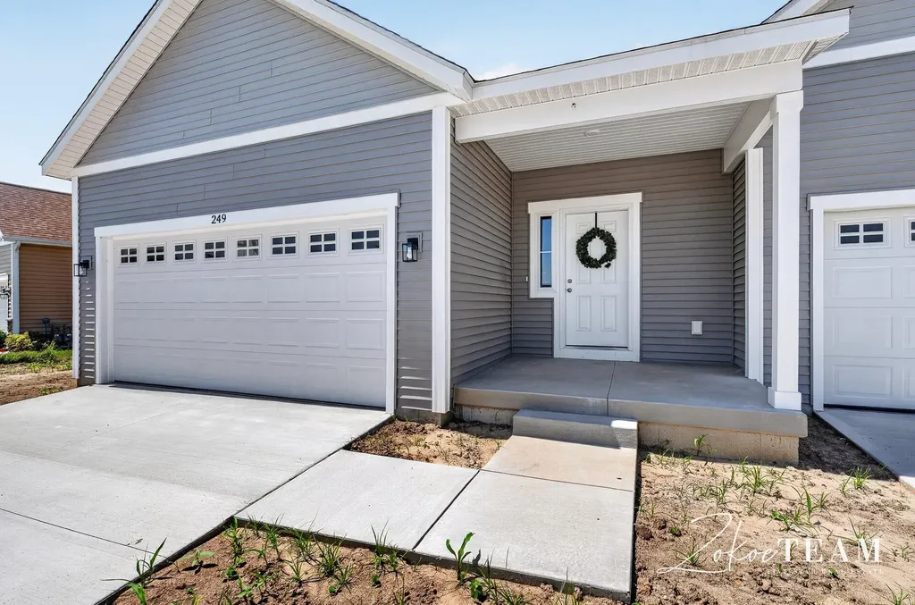 251 Hazelnut Drive Coopersville City MI 49404