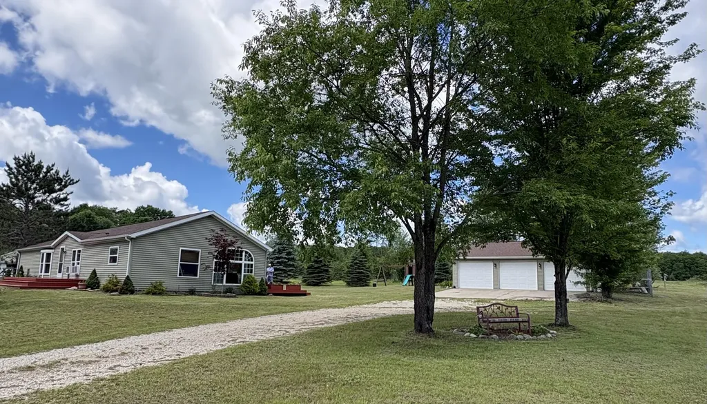4395 N Raymond Road Ellsworth Township MI 49656
