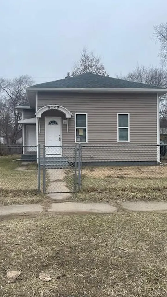2209 Leahy Street Muskegon Heights City MI 49444