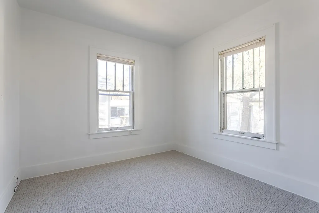 307 Ridgewood Street SE Kentwood City MI 49548