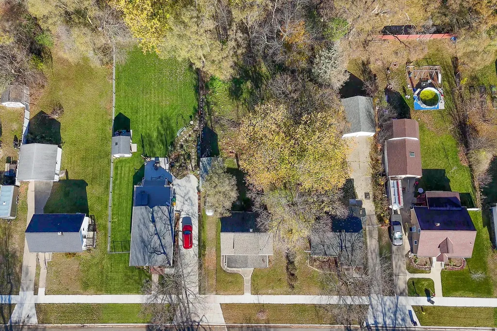 307 Ridgewood Street SE Kentwood City MI 49548