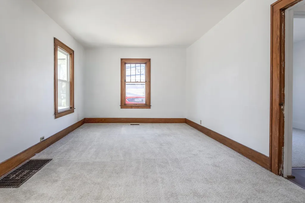 307 Ridgewood Street SE Kentwood City MI 49548