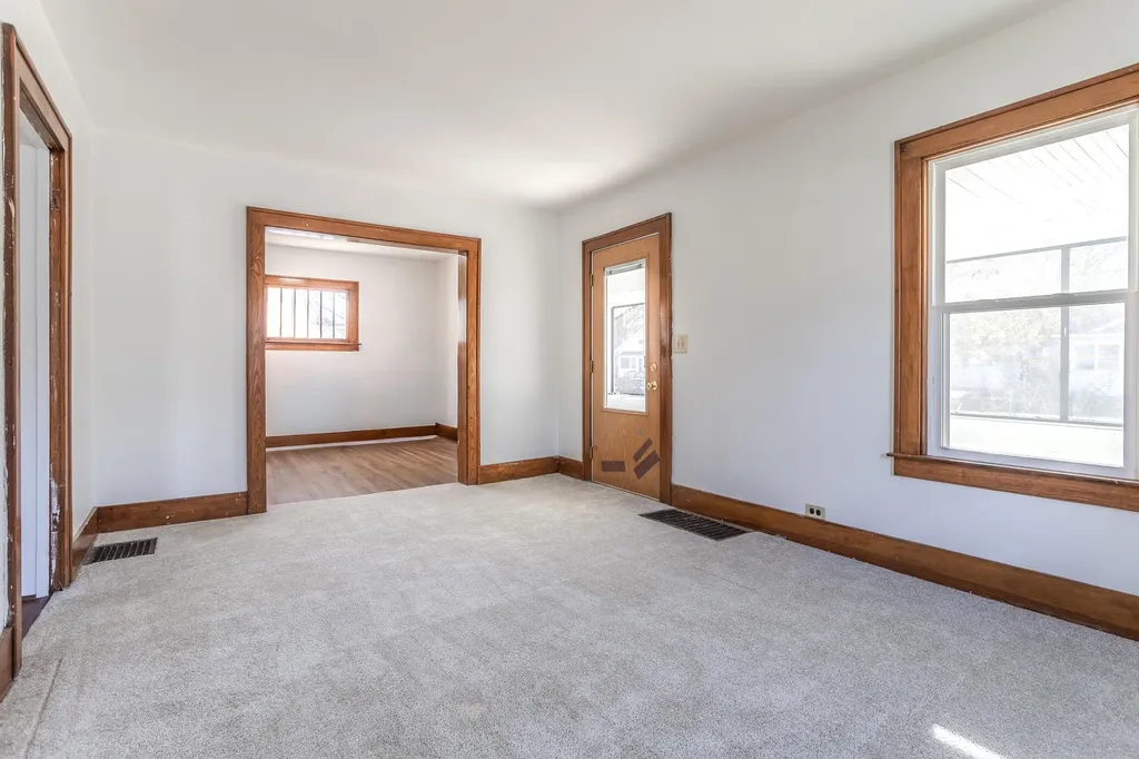 307 Ridgewood Street SE Kentwood City MI 49548