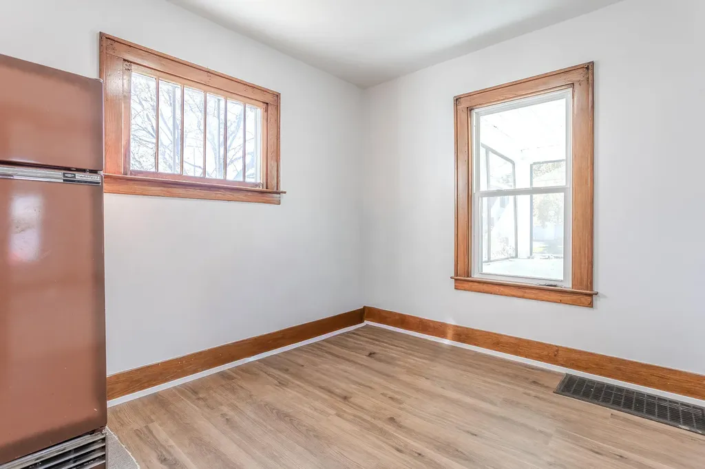 307 Ridgewood Street SE Kentwood City MI 49548