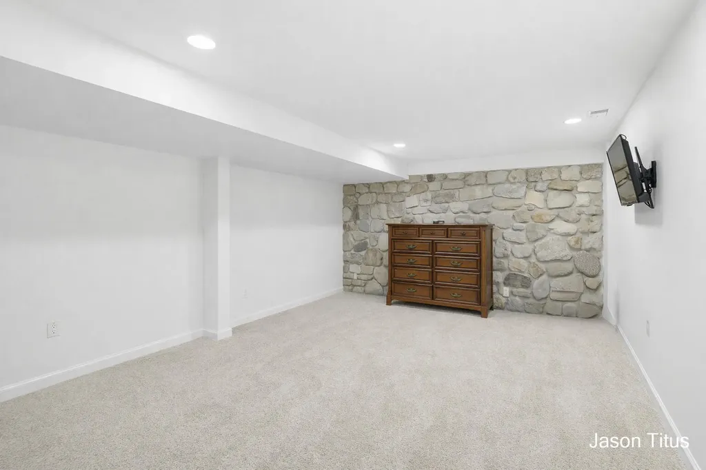411 Hill Street Ionia Township MI 48846