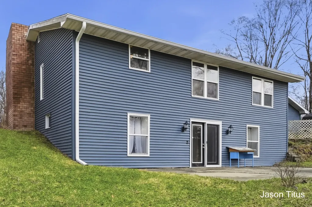 411 Hill Street Ionia Township MI 48846
