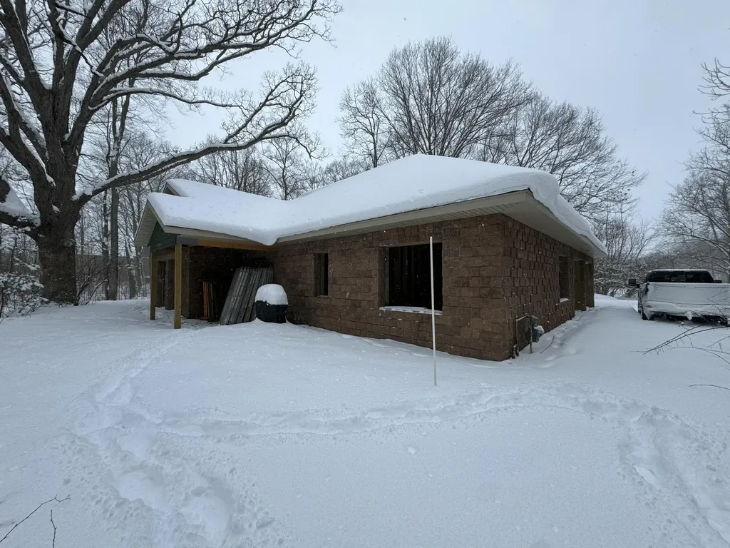 74129 8th Avenue South Haven Charter Township MI 49090