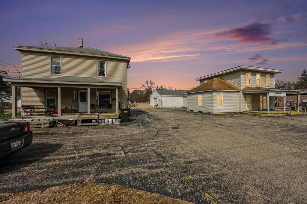 314 & 316 Western Avenue Allegan City MI 49010