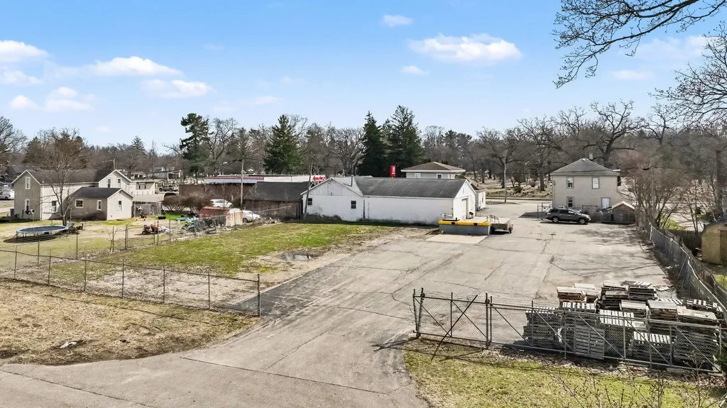 314 & 316 Western Avenue Allegan City MI 49010