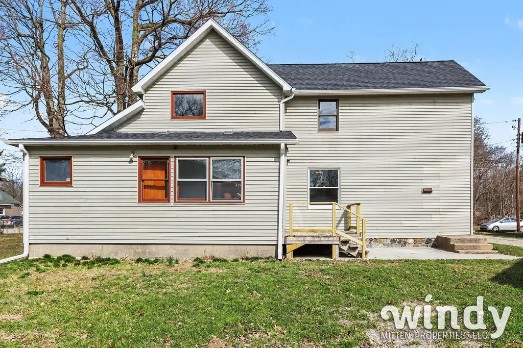 329 Elm Street Watervliet City MI 49098