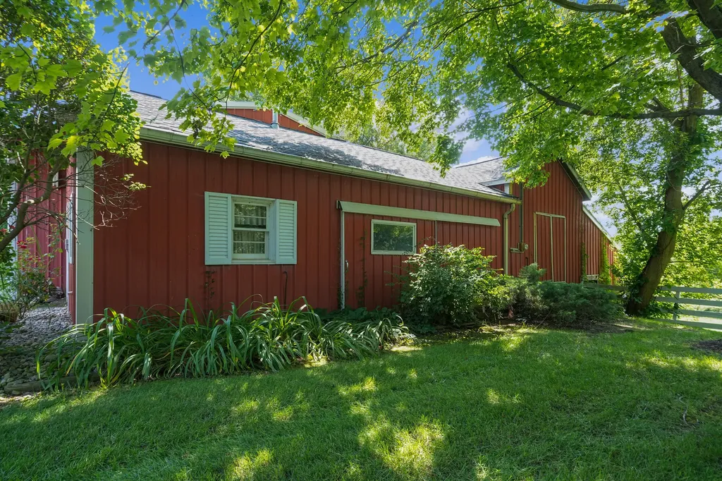 1810 E Mill Street Hastings Charter Township MI 49058