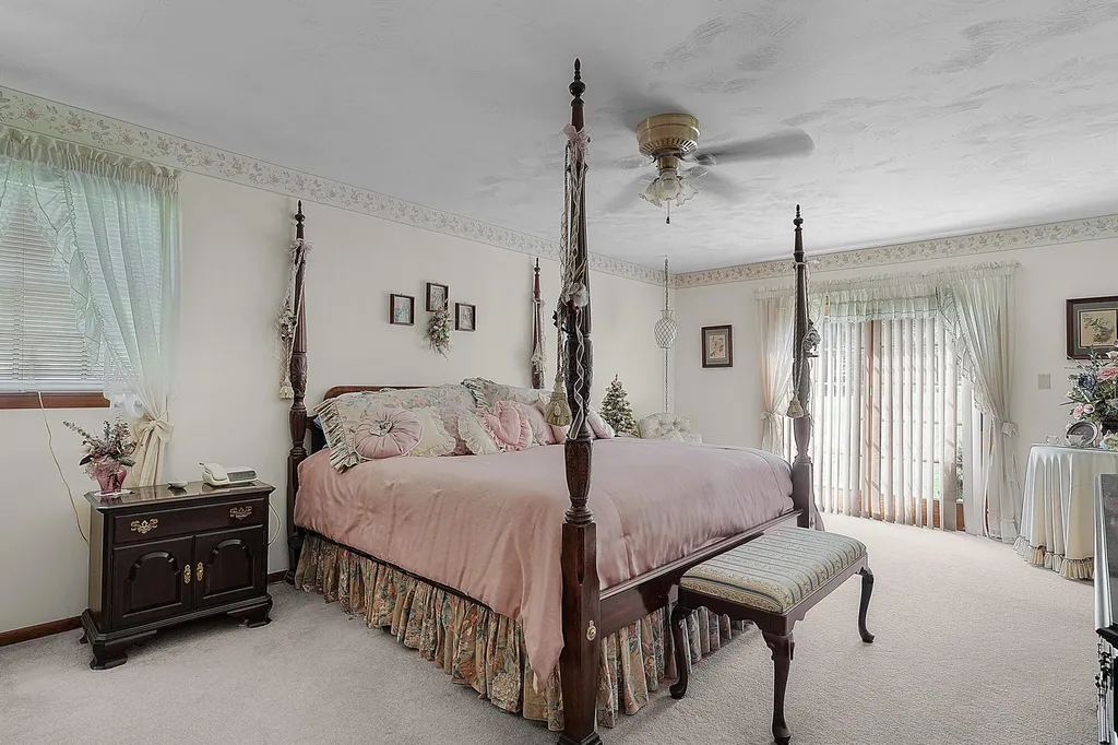 1810 E Mill Street Hastings Charter Township MI 49058
