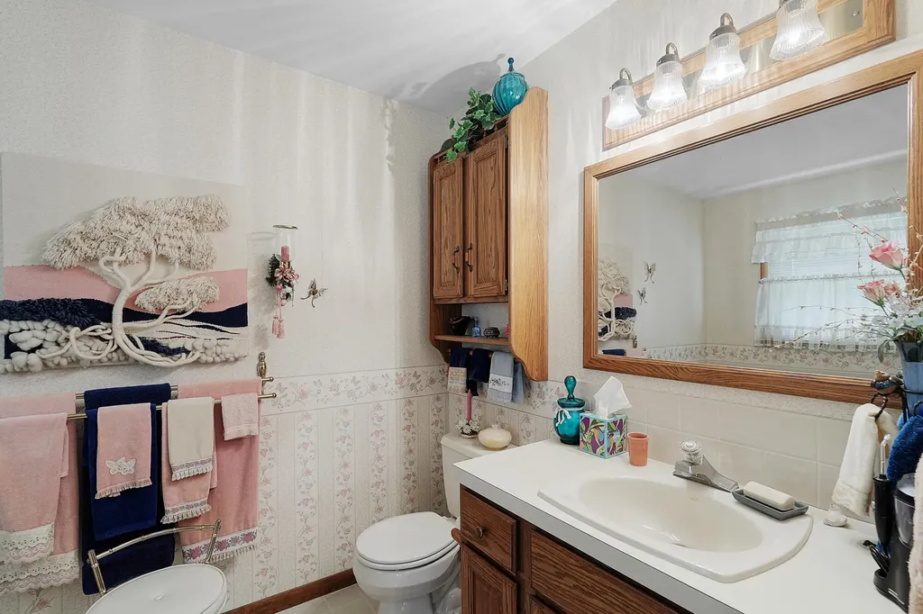 1810 E Mill Street Hastings Charter Township MI 49058
