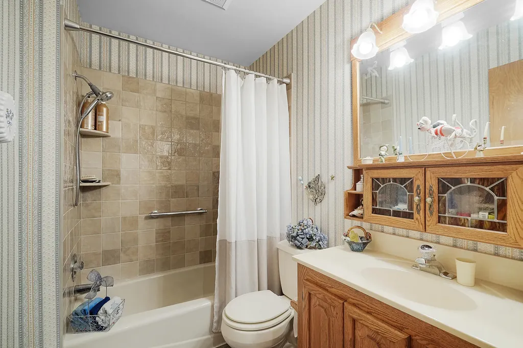 1810 E Mill Street Hastings Charter Township MI 49058