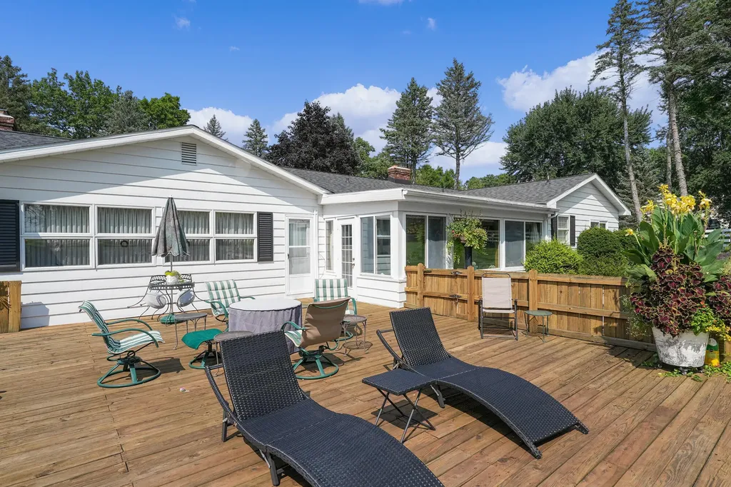 1810 E Mill Street Hastings Charter Township MI 49058