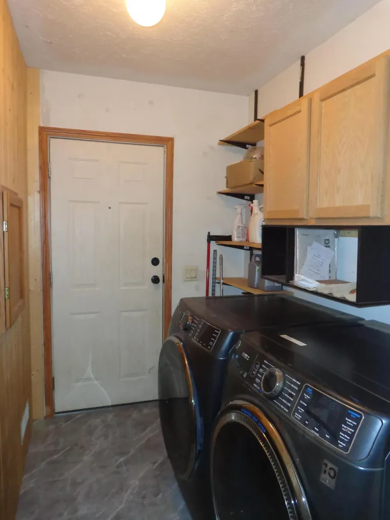 222 E 4th Street Breedsville Village MI 49056