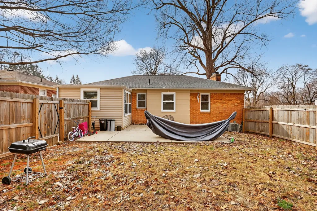 1413 Hazen Street SE Grand Rapids City MI 49507