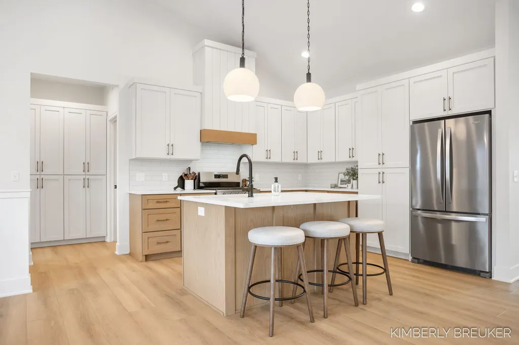 6351 Roman Road Allendale Charter Township MI 49401