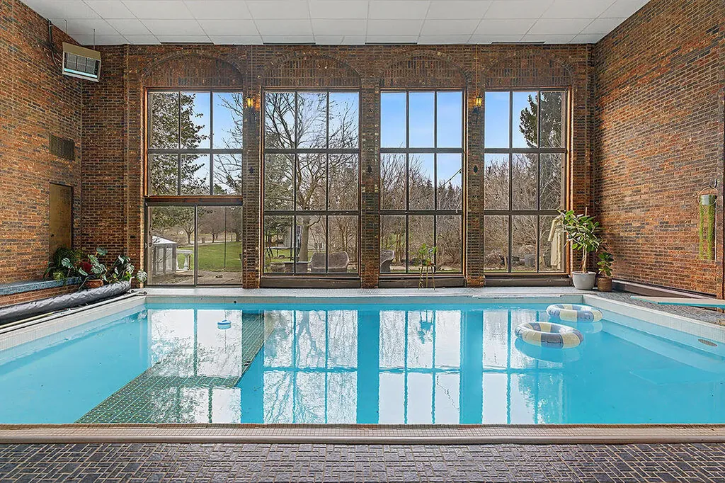 1217 El Camino Drive NW Grand Rapids City MI 49504