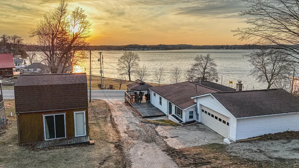 19276 4th Street Chippewa Township MI 49320