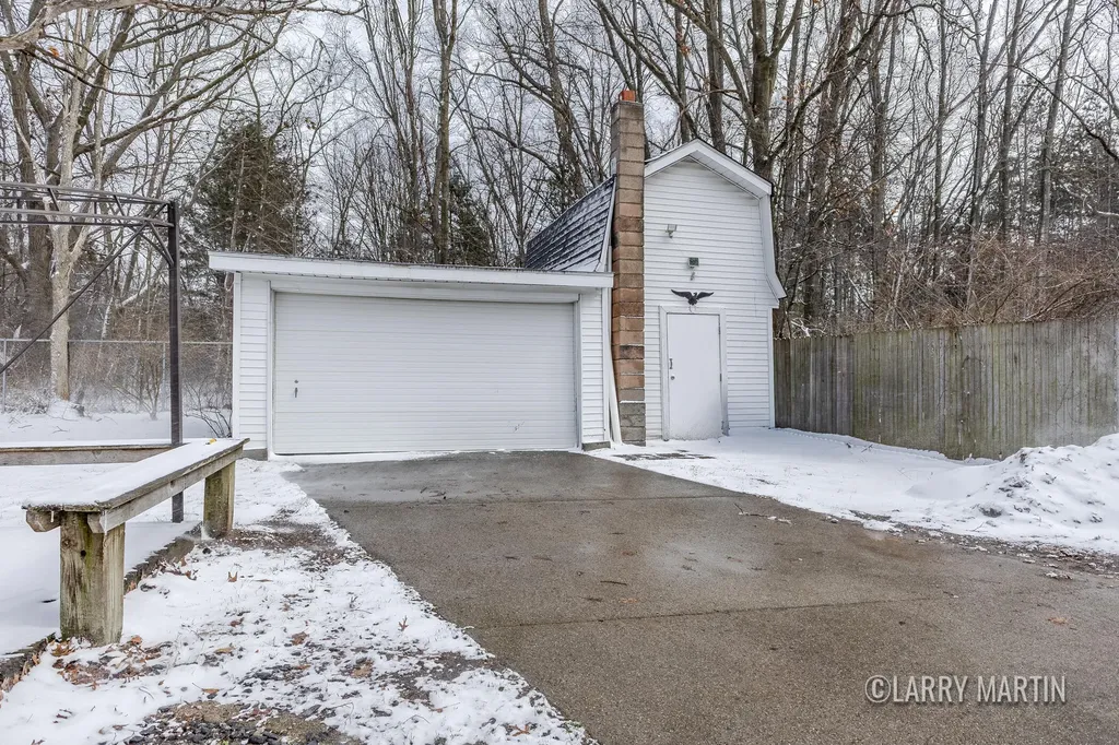 2052 Woodward Street Muskegon Charter Township MI 49442