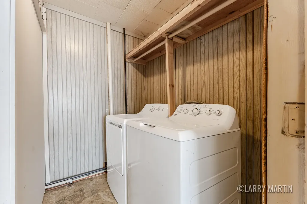 2052 Woodward Street Muskegon Charter Township MI 49442