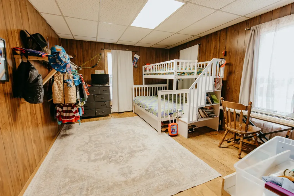 233 S Oak Street Unknown City MI 48884