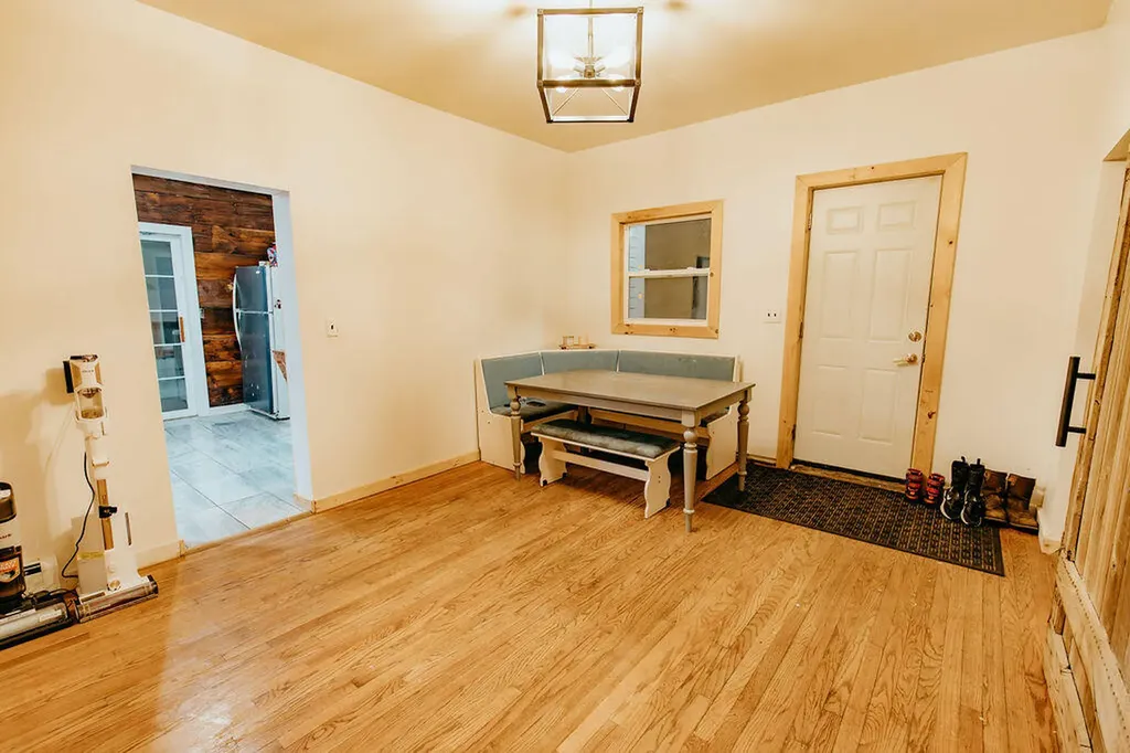 233 S Oak Street Unknown City MI 48884