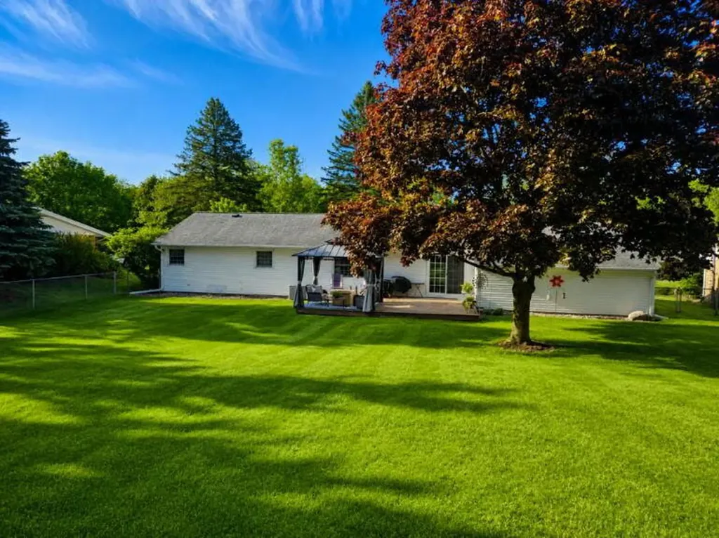 254 Ridgewood Court Ionia City MI 48846