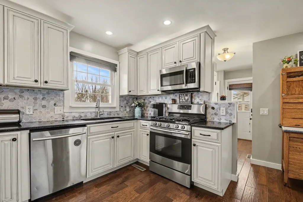 254 Ridgewood Court Ionia City MI 48846