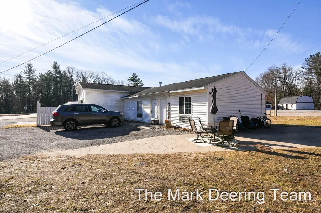 6381 E 36th Street Big Prairie Township MI 49349