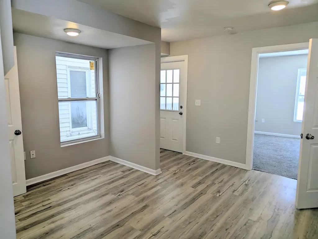 1402 North Avenue NE Grand Rapids City MI 49505