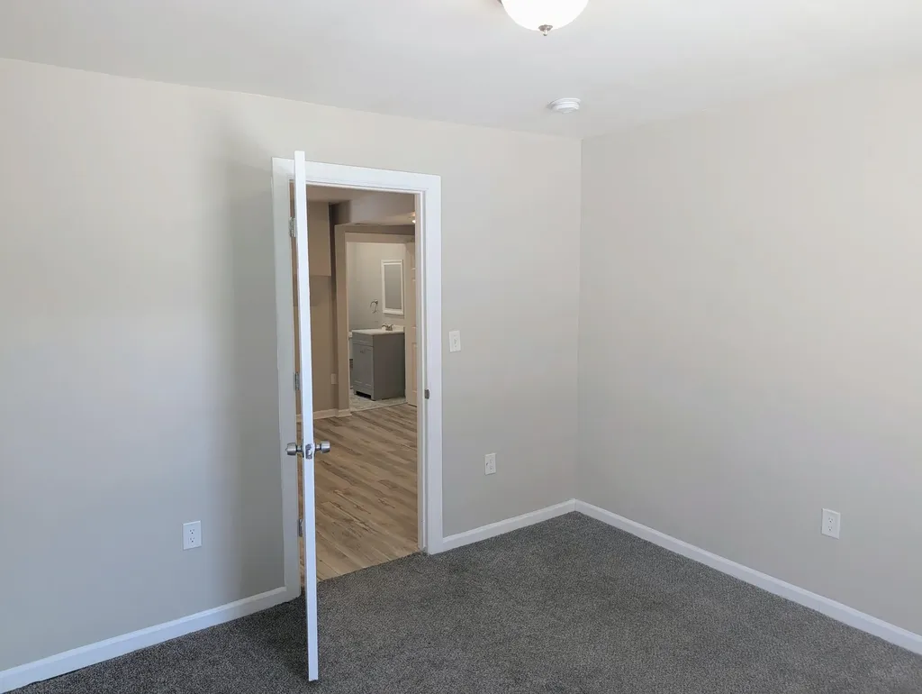 1402 North Avenue NE Grand Rapids City MI 49505