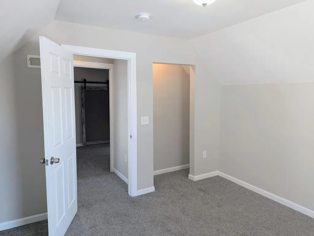 1402 North Avenue NE Grand Rapids City MI 49505