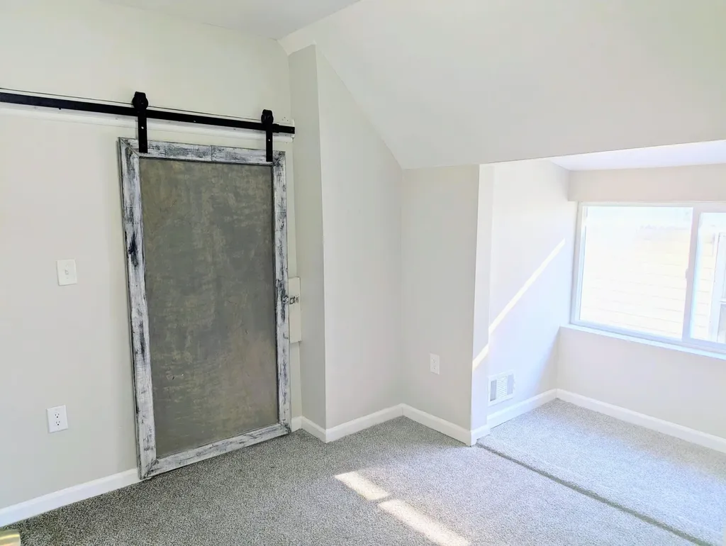 1402 North Avenue NE Grand Rapids City MI 49505