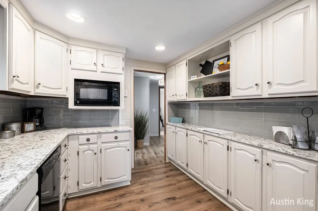 7027 Goldenrod Avenue NE Cannon Township MI 49341