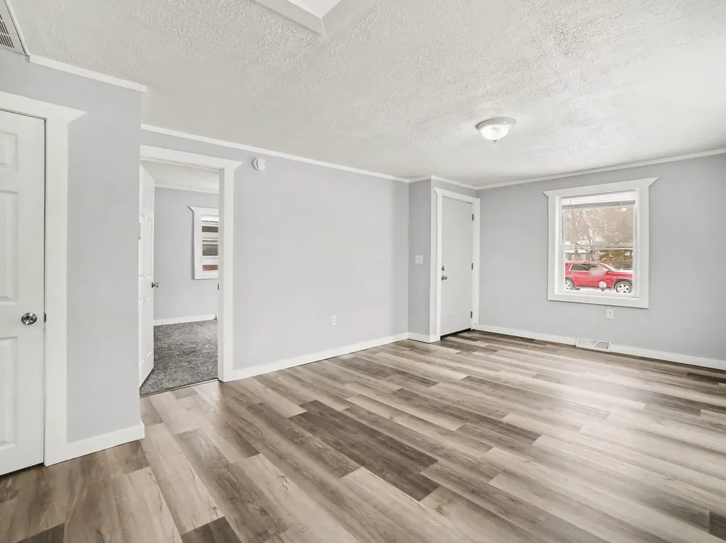 1891 Nevada Street Muskegon City MI 49441