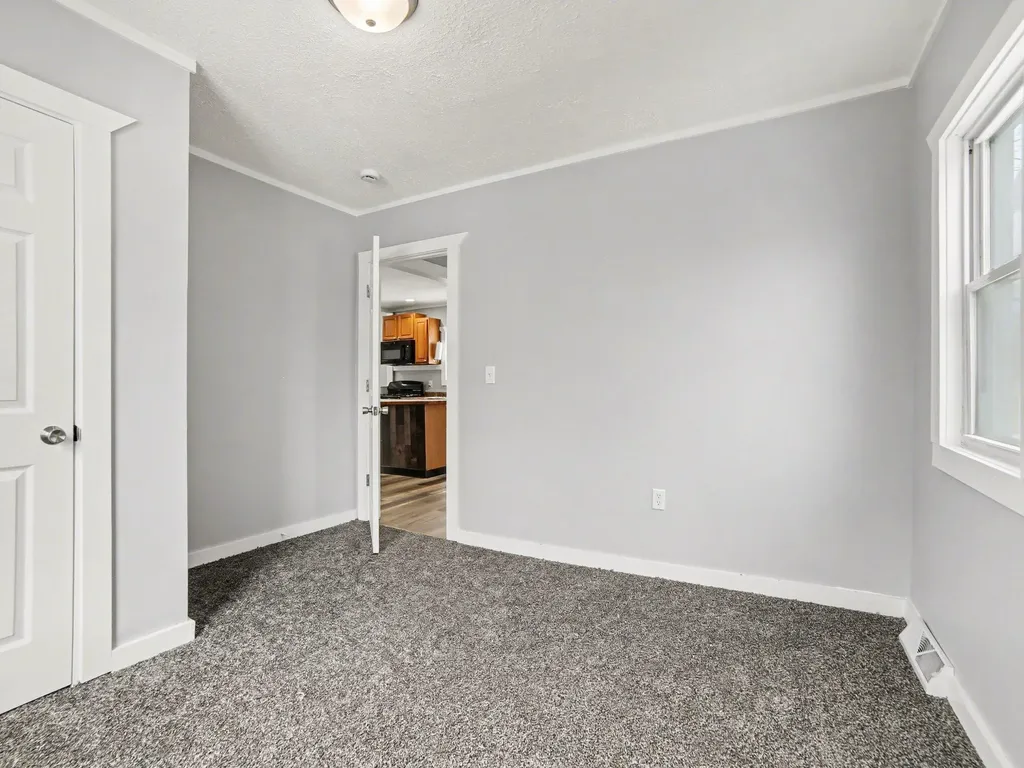 1891 Nevada Street Muskegon City MI 49441