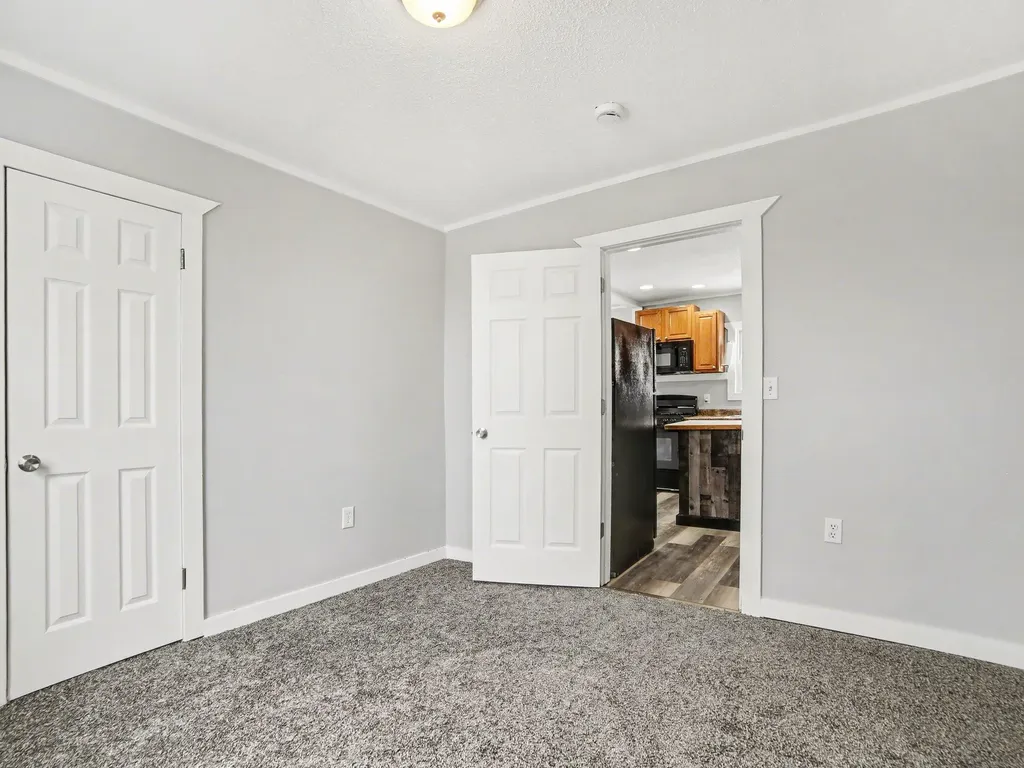 1891 Nevada Street Muskegon City MI 49441