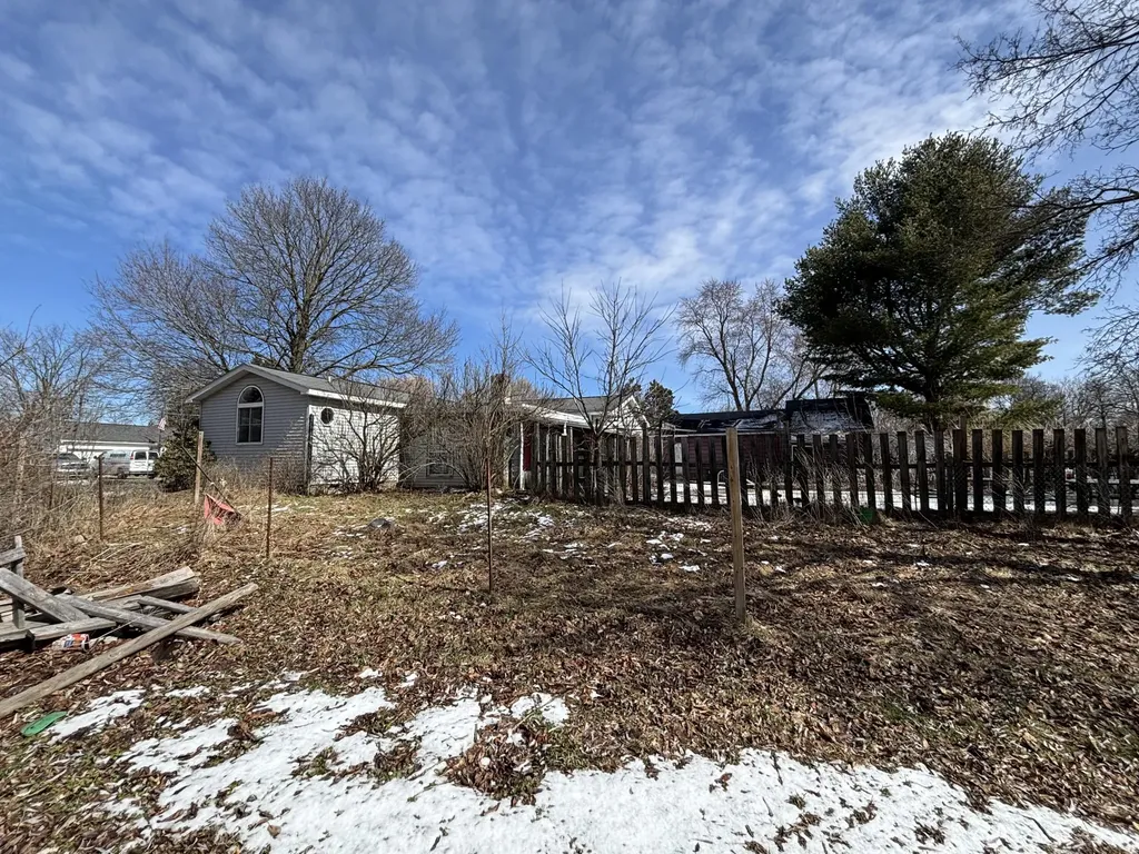525 W Day Street Stanton City MI 48888