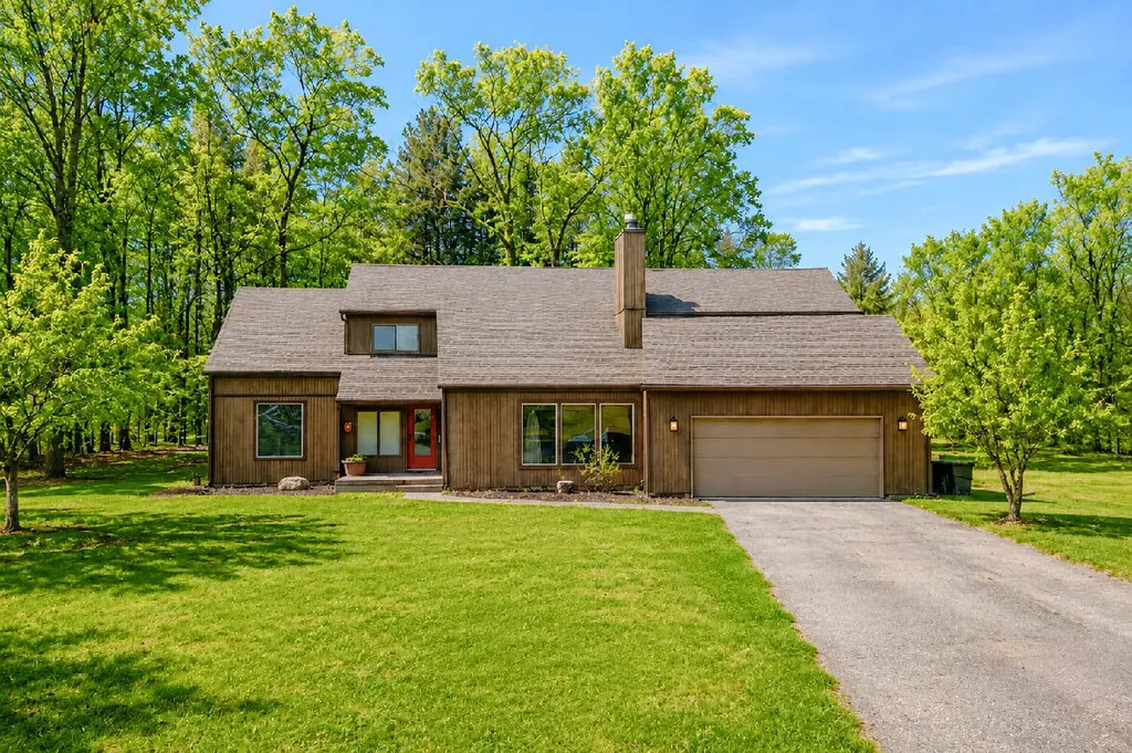 903 Cram Lane Albion City MI 49224